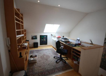 Büro / Vorplatz