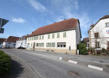 Straßenansicht